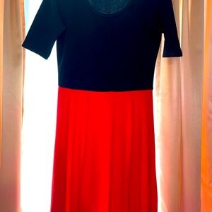 LulaRoe Nicole Size L RED AND BLACK